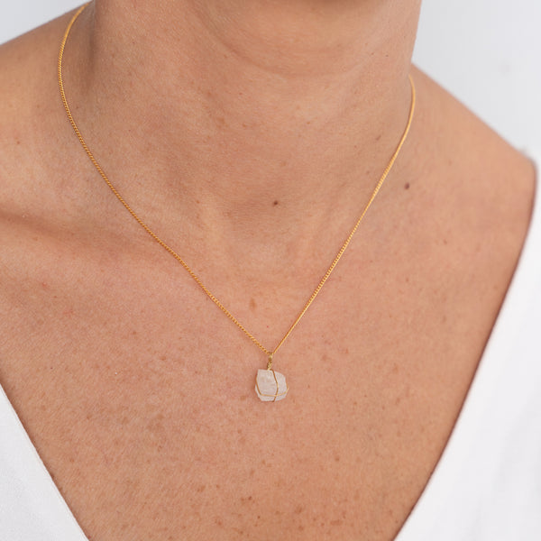 Collar Wish Cadena Oro Piedra Lunar