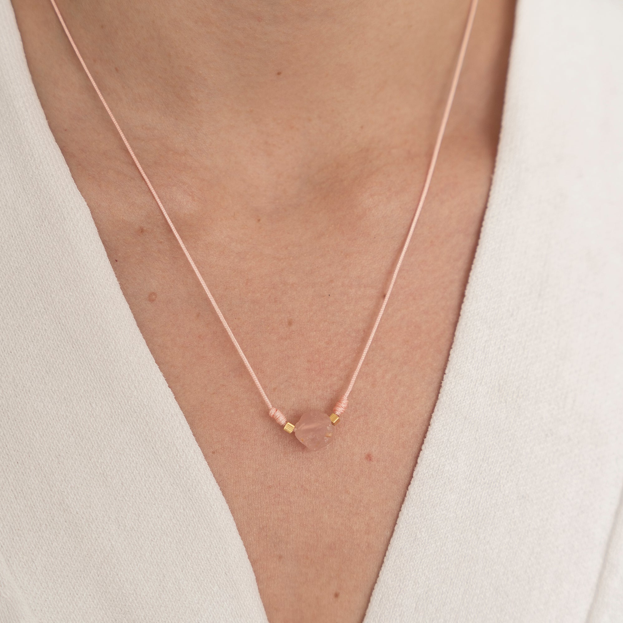 Set Collar + Pulsera Hilo Cuarzo Rosado